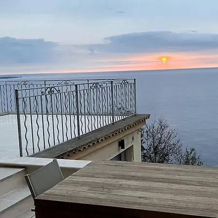 فيلة Maison Vue Panoramique Et Jacuzzi تيول سور مير