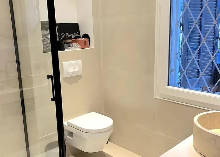 Maison Vue Panoramique Et Jacuzzi *